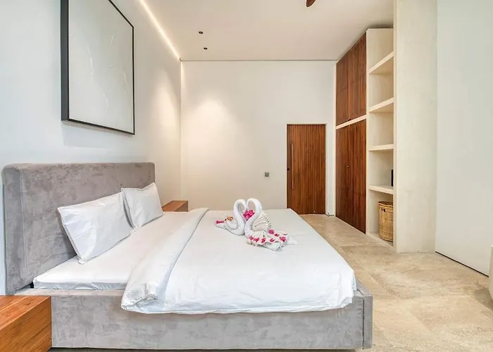 Villa Aurea 3br By Melasti