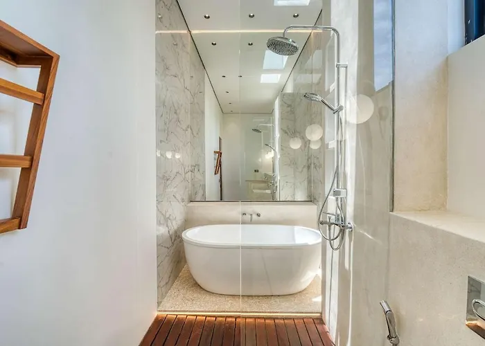Villa Aurea 3br By Melasti
